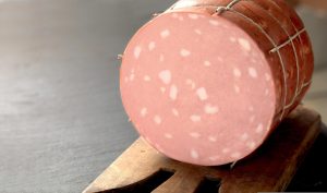 mortadella taglio_low.jpg